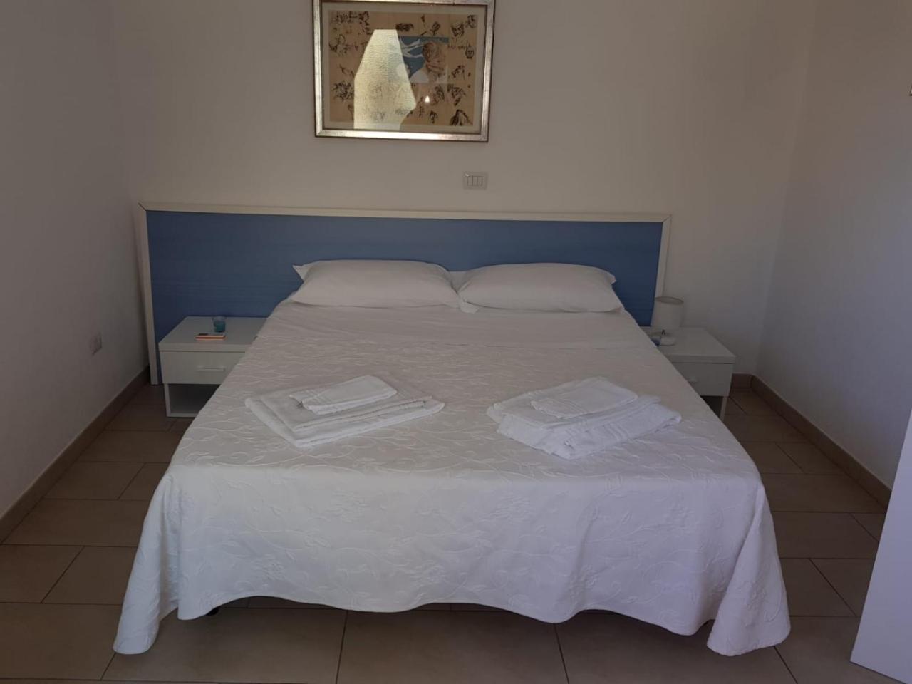 La Nave Sul Mare Di Taormina Bed and Breakfast Letojanni Buitenkant foto